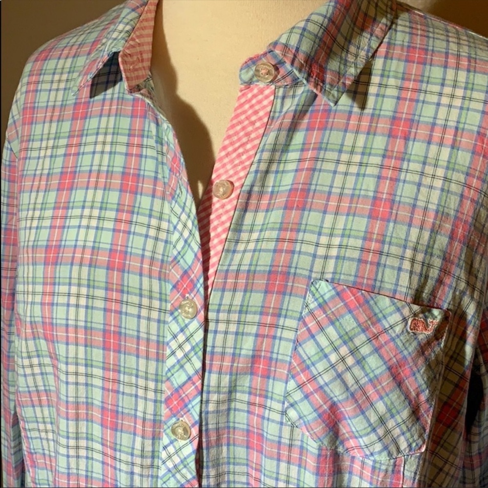 Vineyard Vines button down - Picture 2 of 7